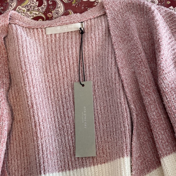 Color Blocked Cardigan - Picture 3 of 3